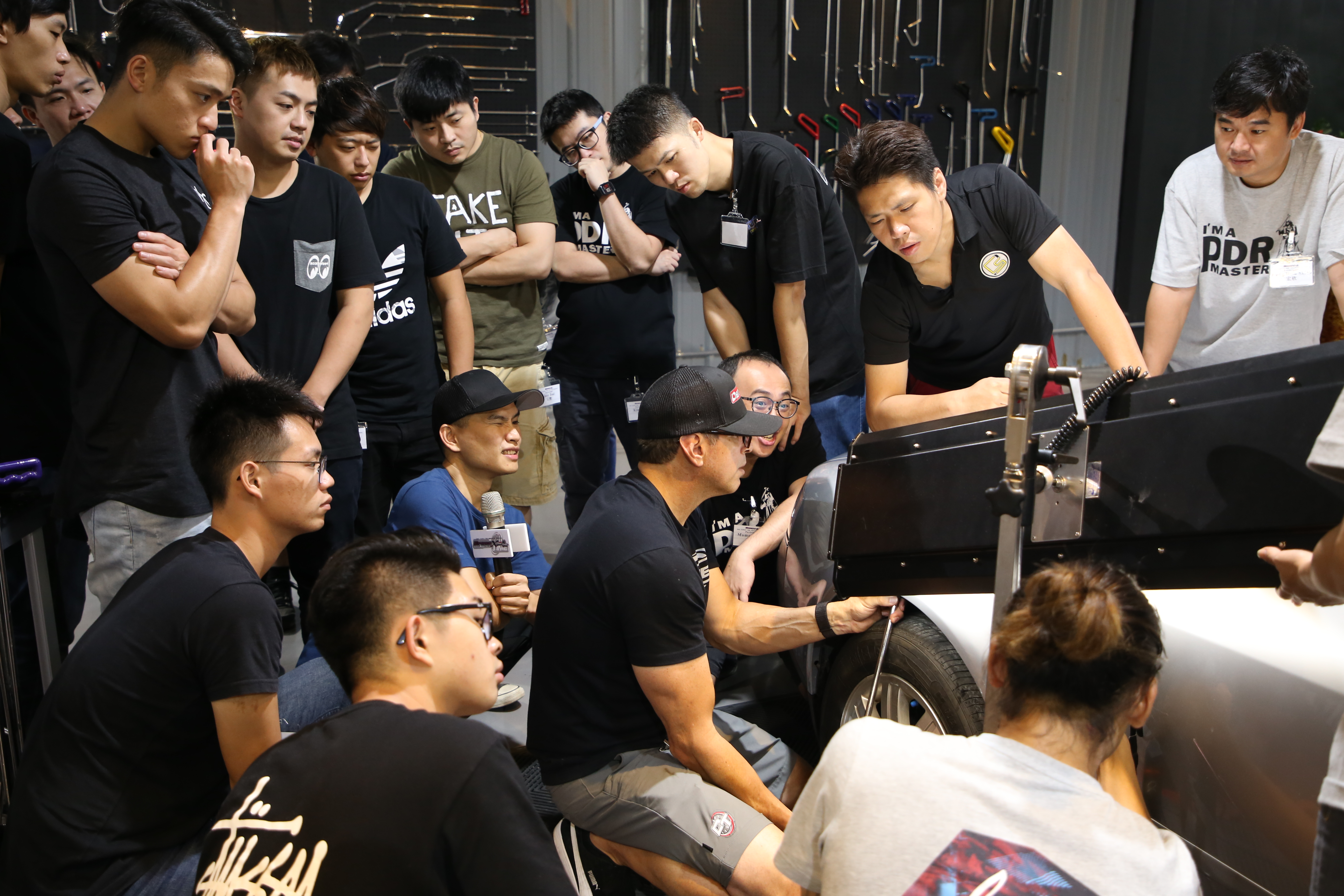 Myke Toledo 與技師近距離切磋
